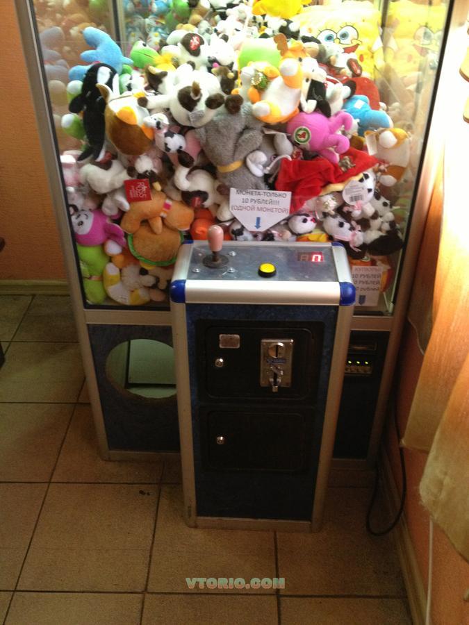 Автомат с игрушками бу