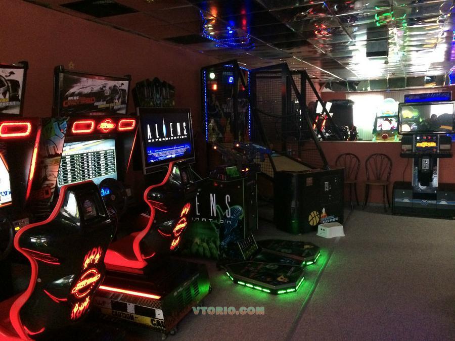 Игровые автоматы 2000. Игровые автоматы однорукий бандит. Игровые автоматы 2000. Игровые автоматы в уфе. Игровые автоматы геминатор2000.